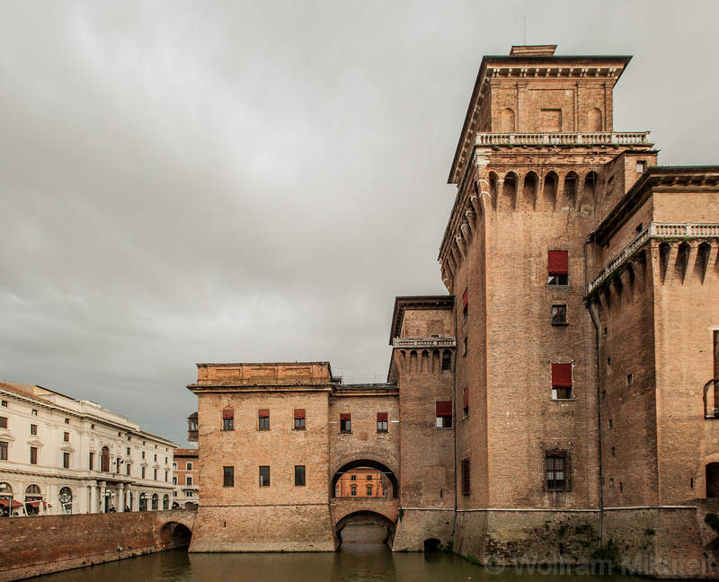 Castello Estense mit Wassergraben, Ferrara - Foto: © Wolfram Mikuteit